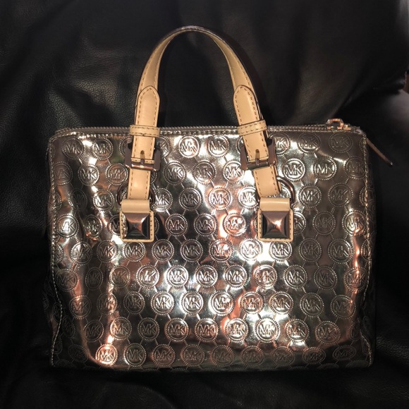 Michael Kors Authentic Michael Kors Bag - Picture 2 of 8